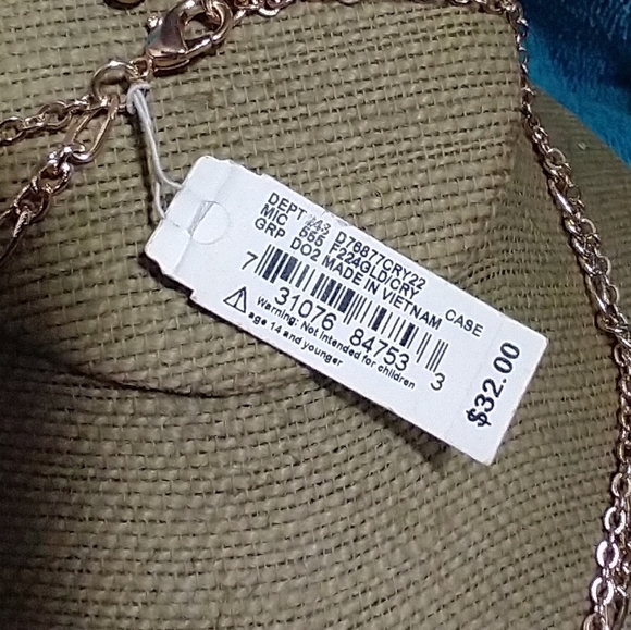 Goldtone Dillard's double layer crystal chain necklace - Picture 4 of 7